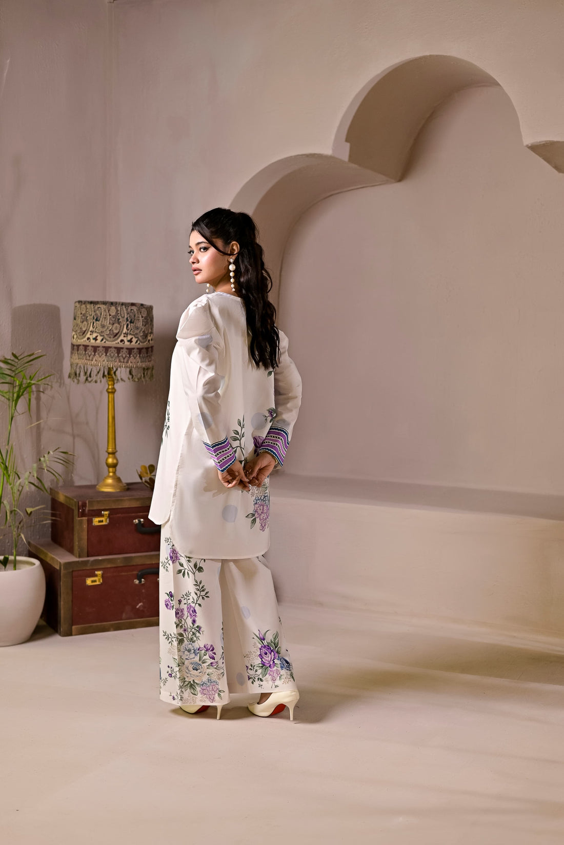 Lavender and white puffed sleeves cord set